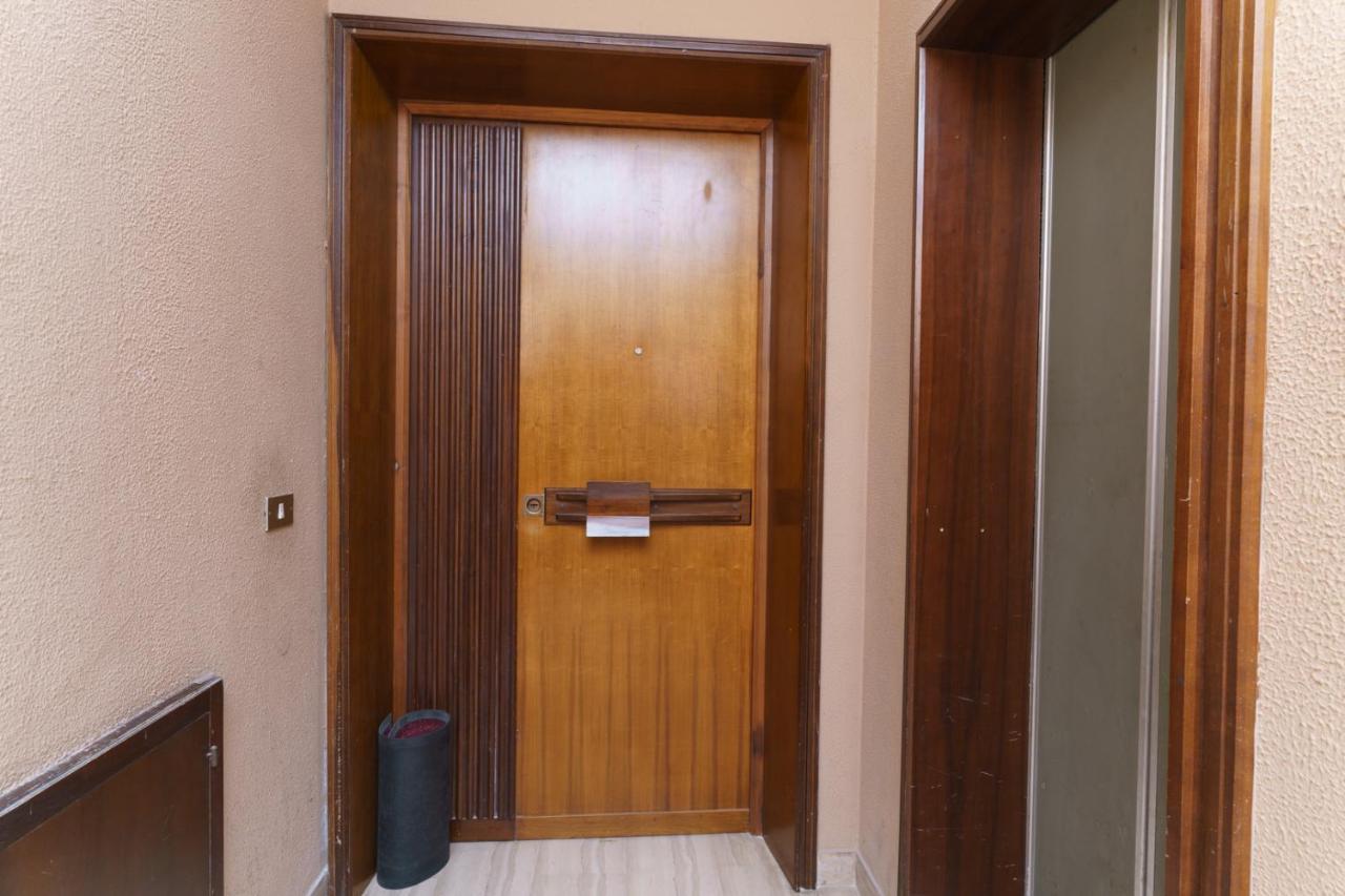 Abissi Room One Step From The Sea Trani Bagian luar foto